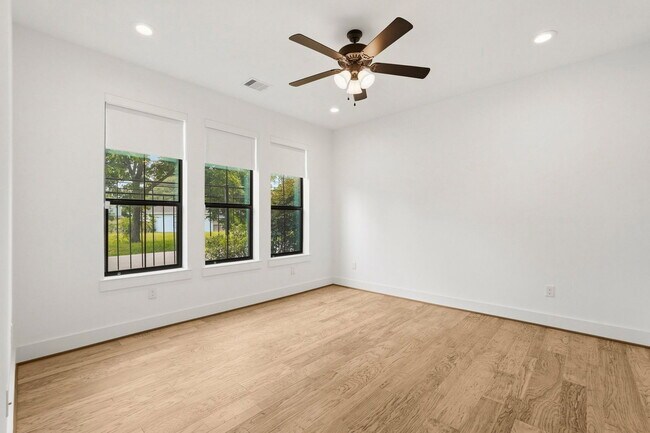 Foto del edificio - 1723 W 14th St