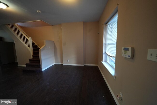 Building Photo - 5214 Heston St