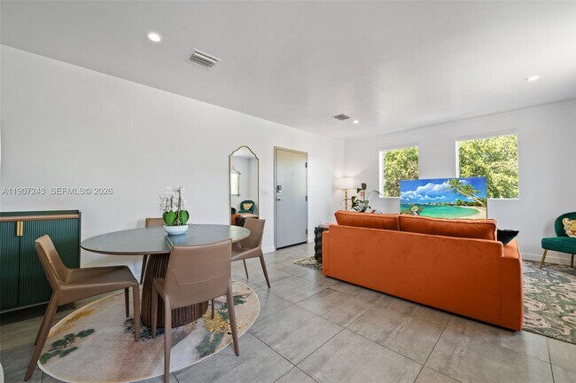 Foto del edificio - 165 NW 39th St