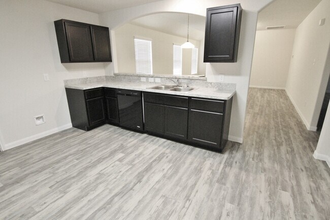 Building Photo - Tesoro Hills - 8202 Tesoro Hills, San Anto...