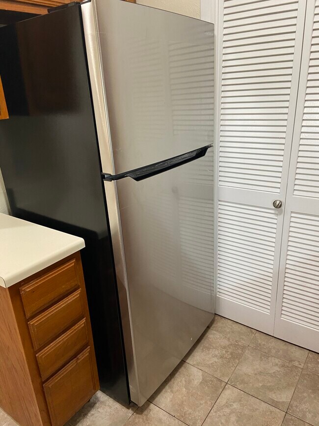 1205 Quail Valley Ln Unit 231, Arlington, TX 76011 Condo for Rent in