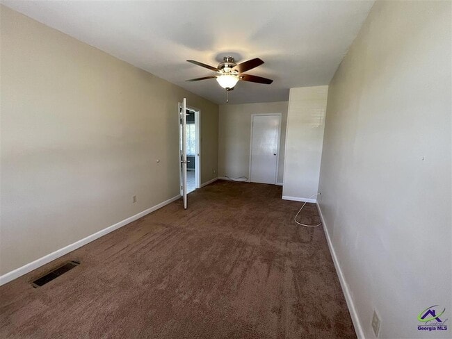 Building Photo - 111 Nix Way