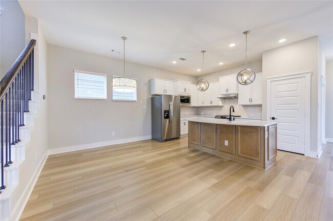 Foto del edificio - 18515 Parkland Row Dr