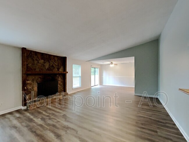 Building Photo - 1515 Captain Thomas Ct