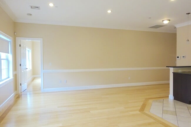 Building Photo - 473 Revere Beach Pky