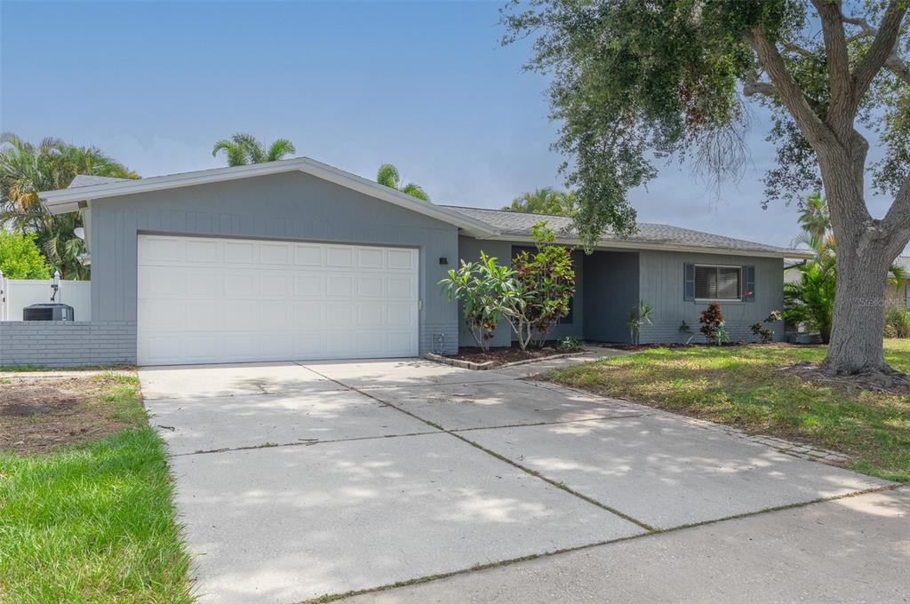 Primary Photo - 12979 89th Ave N
