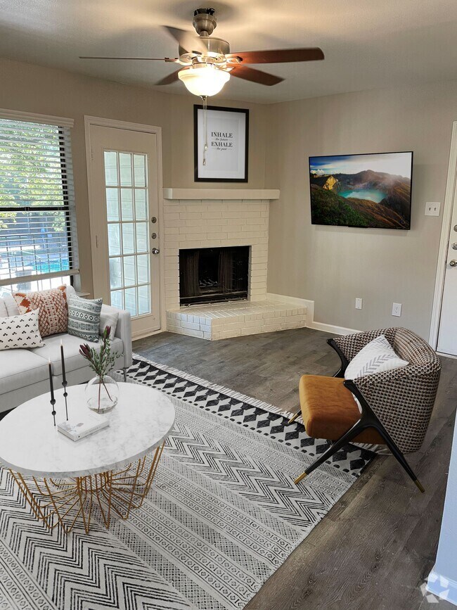 2 Bedroom Apartments under 1,600 in Ennis, TX with Washer & Dryer 2