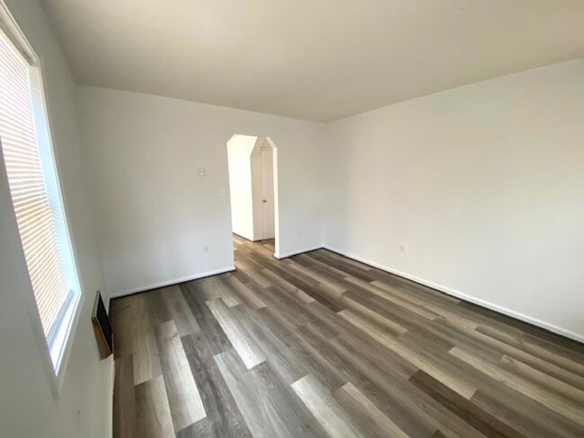 Foto del edificio - 308-310 Jonathan Street