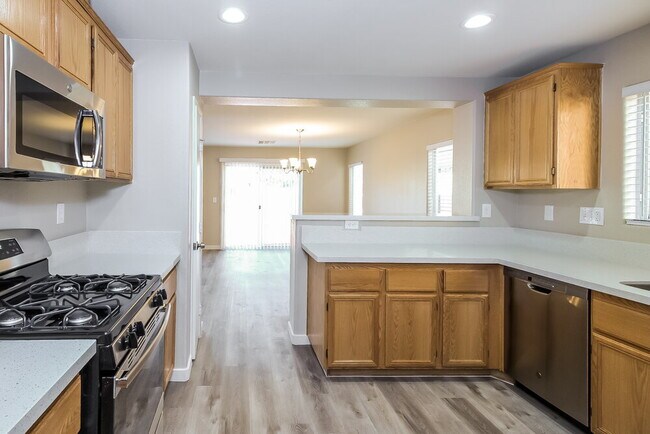 Foto del edificio - 6249 Capehart Falls St
