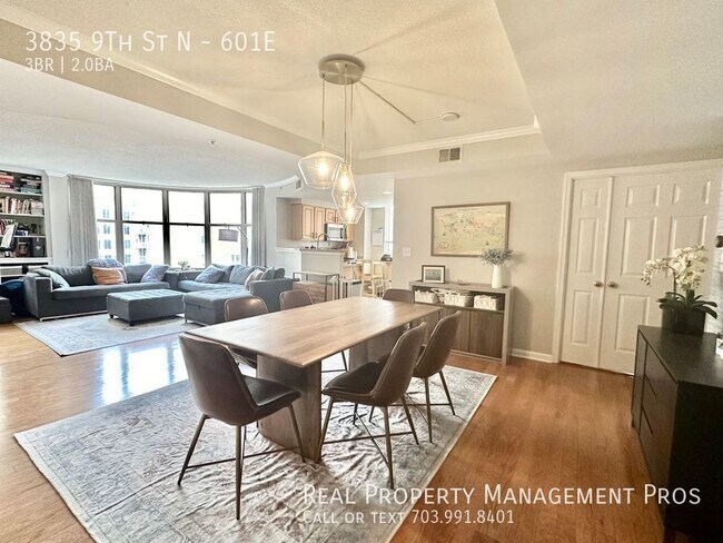 Foto del edificio - Stunning & Spacious Corner Condo- Ballston!