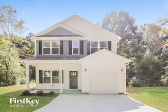 Building Photo - 5345 Pinebrook Dr