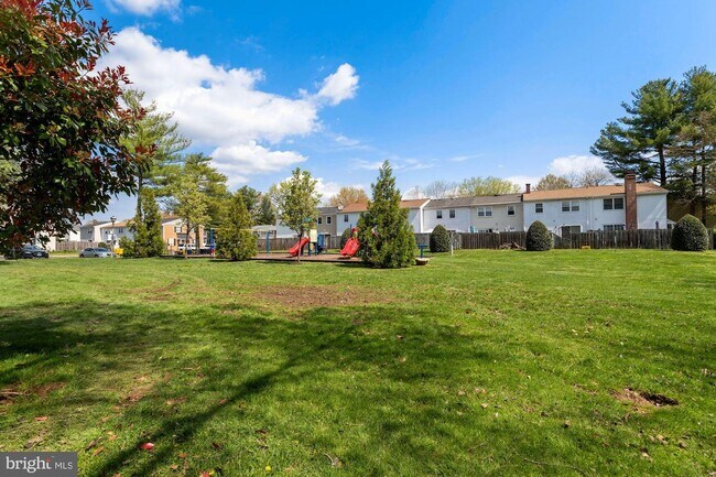 Foto del edificio - 1742 Aberdeen Cir