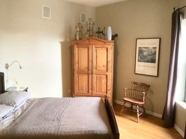 Foto del edificio - 5216 N Kenmore Ave