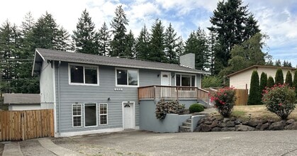 Building Photo - 5018 66th Ave Ct W