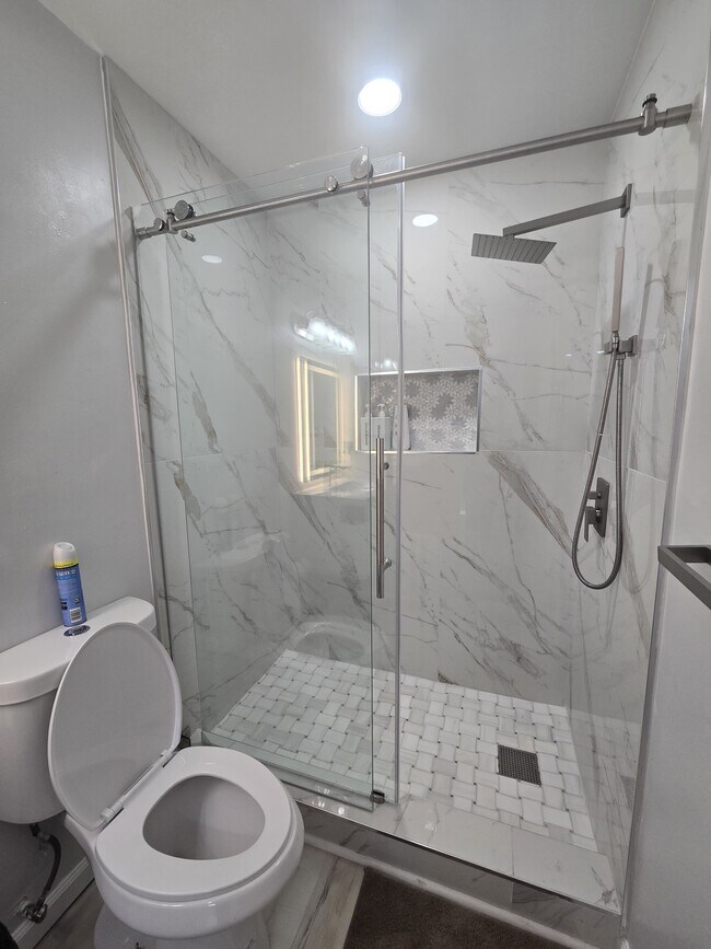 Foto del edificio - 9527 18th Bay St