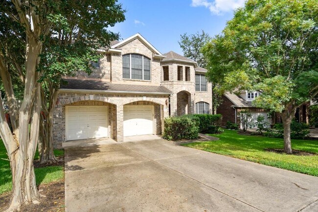Foto del edificio - 10724 Thoroughbred Dr