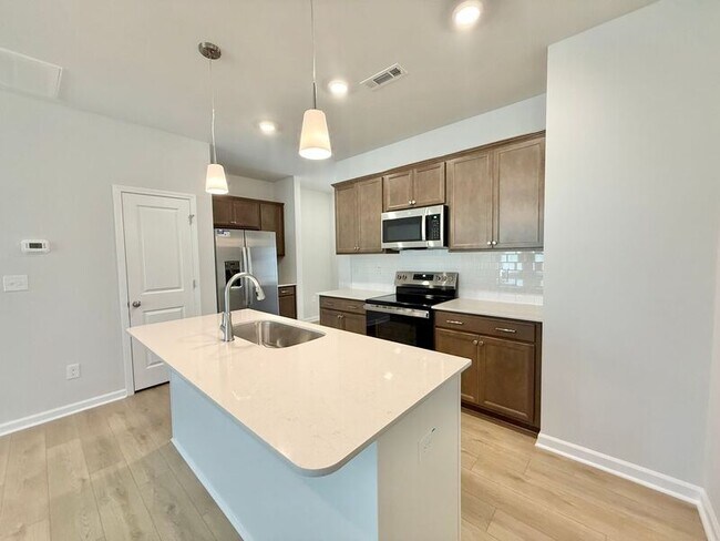 Foto del edificio - 112 Silver Fir Ln