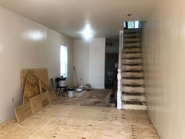 Foto del edificio - 3 Bedroom House in Great Trenton Neighborhood! This House is Getting a Makeover!