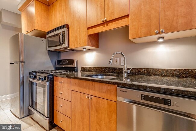 Foto del edificio - 4117 18th St NE