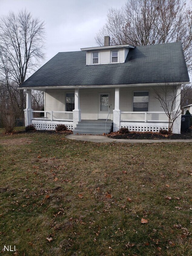 Primary Photo - 3 br, 2 bath House - 3406 McArthur Dr