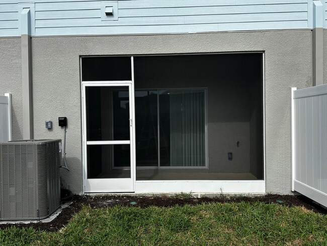 Building Photo - 16555 San Nicola Pl