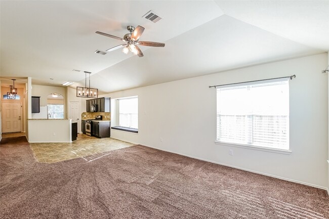 Building Photo - 15011 Mause Creek Dr