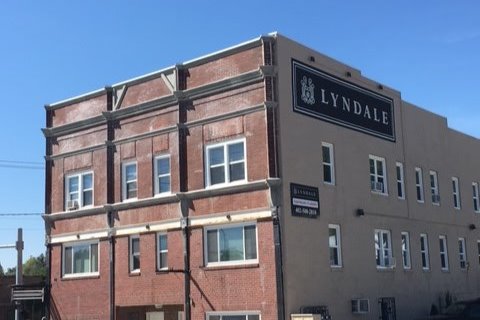 Primary Photo - 1052 S 20th St