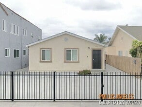 Building Photo - 846 W 54th St