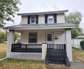 Building Photo - 1920 Superior Ave NE Building Photo - 1920 Superior Ave NE
