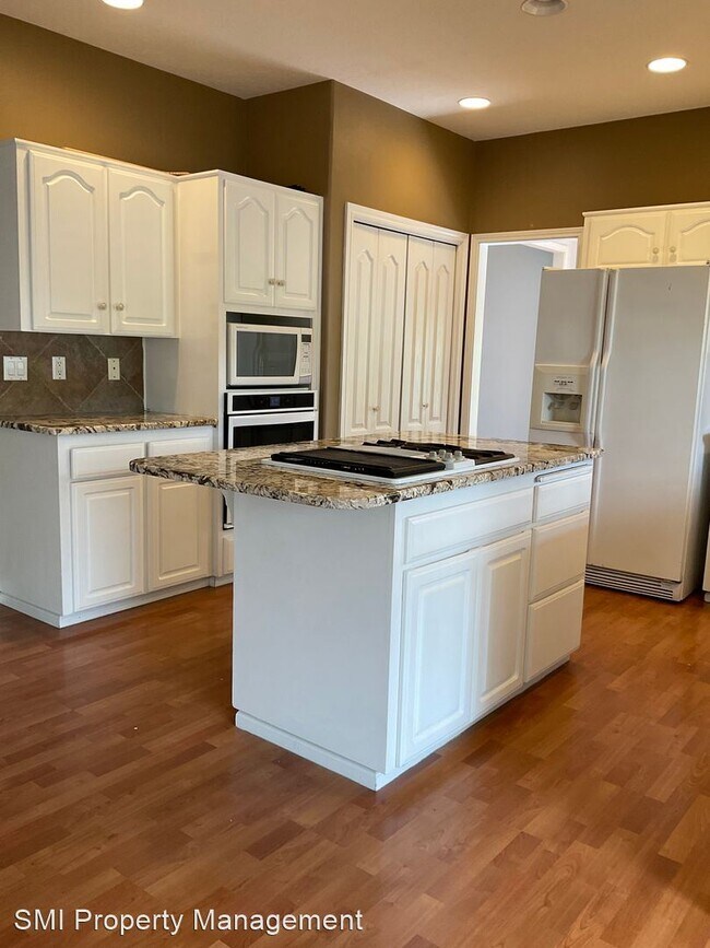 Building Photo - 4 br, 2.5 bath House - 388 Pintail Court SE