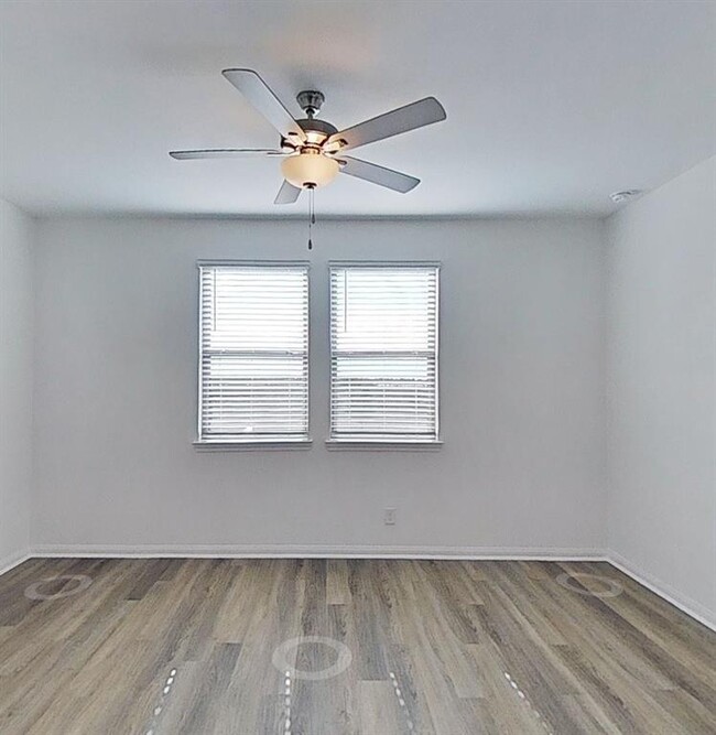 Foto del edificio - 22700 Elyson Falls Dr