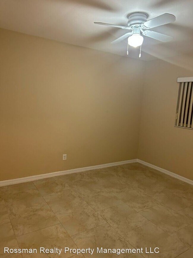 Building Photo - 3 br, 2 bath House - 4024 SW 7th Ave