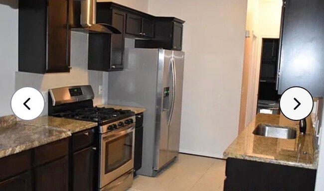 Building Photo - 1803 Riversedge Dr