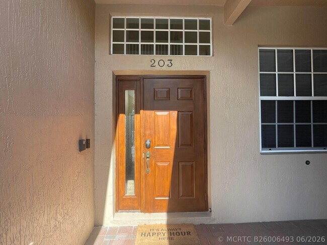 Foto del edificio - 16075 Sims Rd