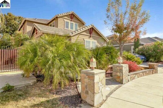 Building Photo - 1521 Bayberry Ln
