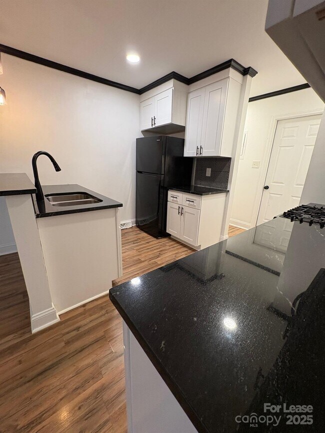 Foto del edificio - 19716 Smith Cir