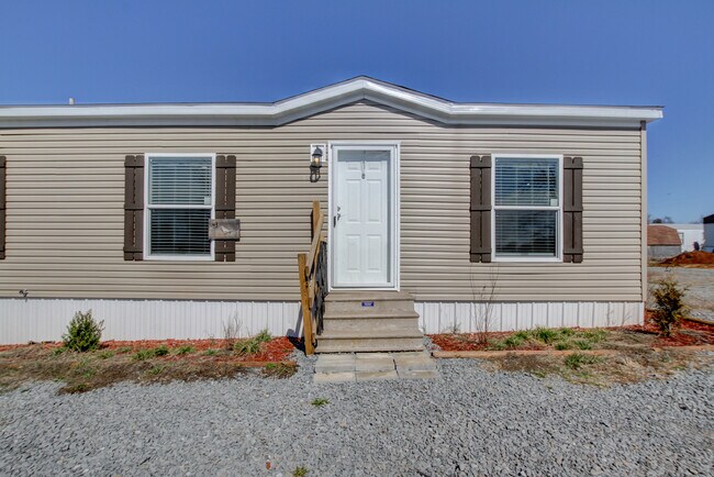 Building Photo - 5233 Clarksville Rd