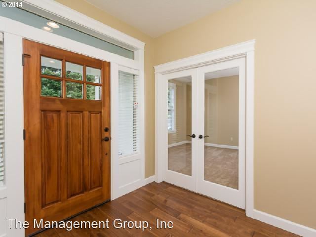 Building Photo - 3 br, 2.5 bath House - 2605 NE 51st Street