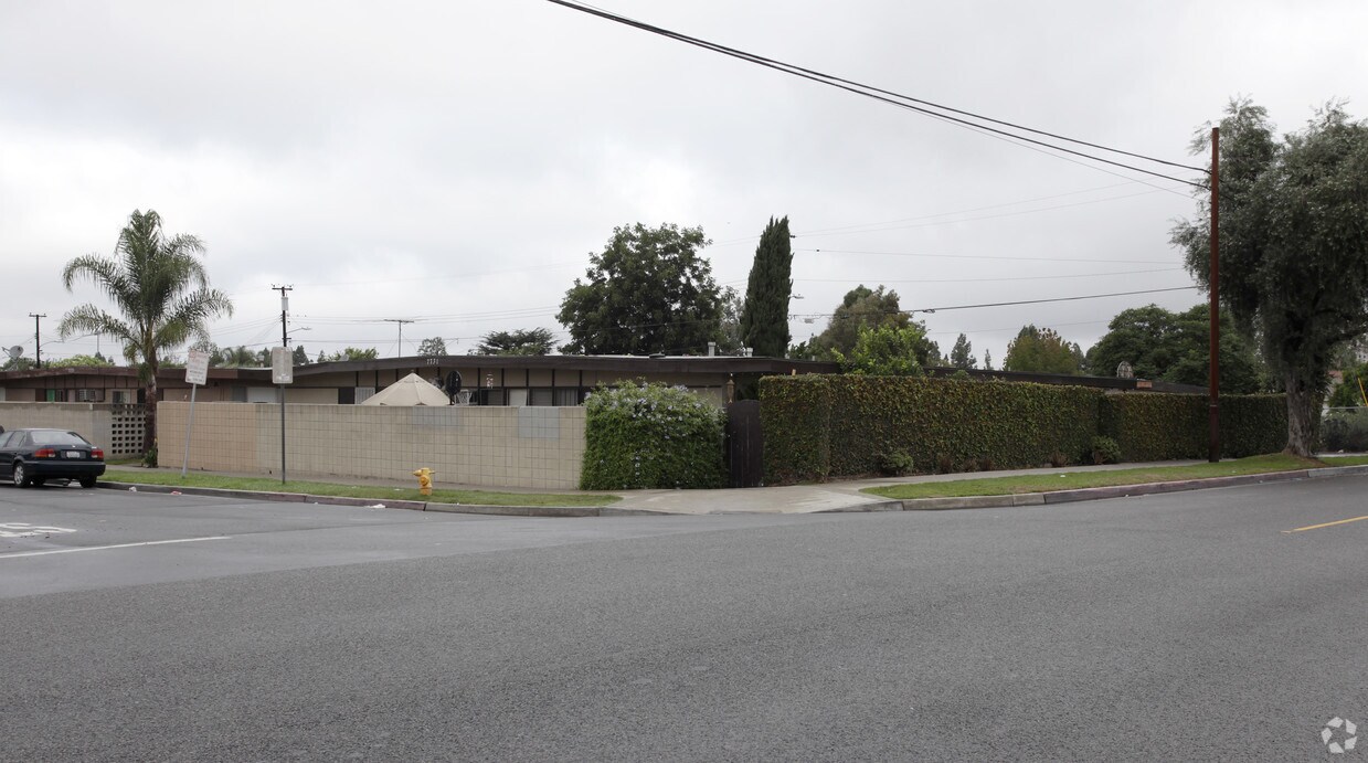 Primary Photo - 7731 Fillmore Dr
