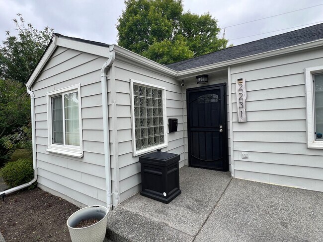 Foto del edificio - Updated Cozy 2 Bedroom Home