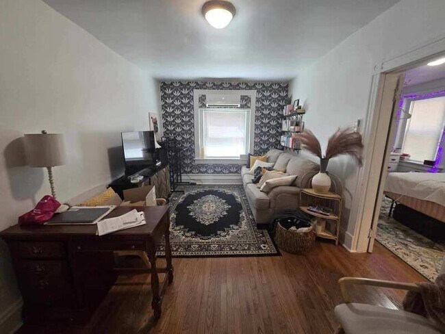 Foto del edificio - 3125 Hanover Ave