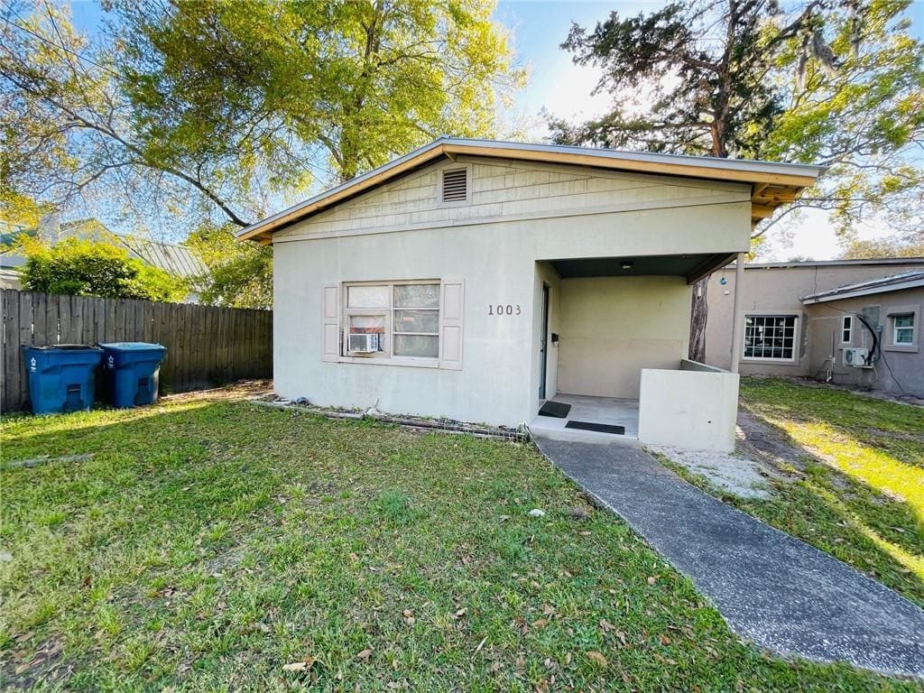 Foto principal - 1003 Carpenter St