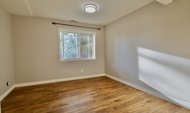 Foto del edificio - 17305 Dayton Ave N