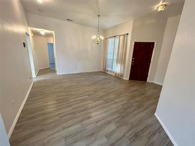 Foto del edificio - 4421 Crystal Ln