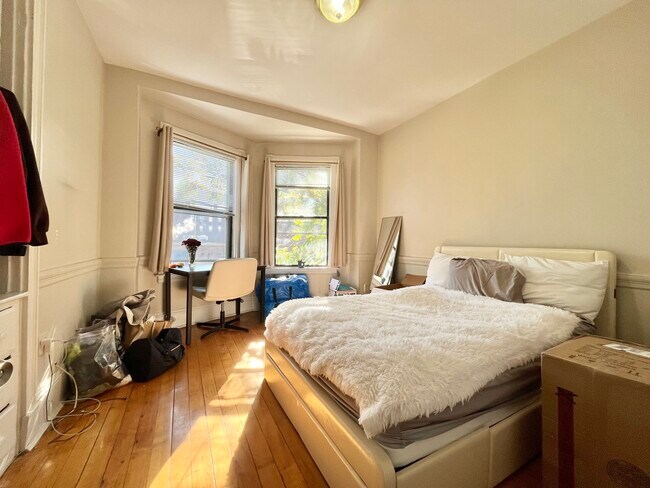 Foto del edificio - 614 Columbus Ave