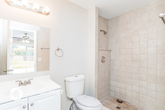Building Photo - 106 Cranfield Ct