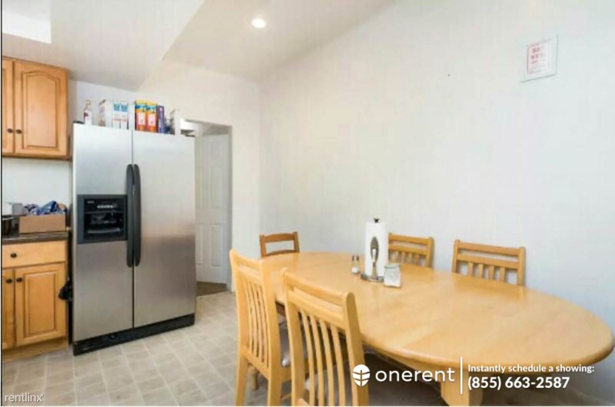 Primary Photo - 356 N 9th St