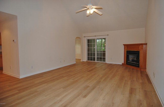 Building Photo - 25 Swamp Fox Dr