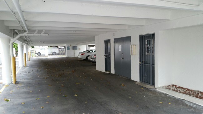 Foto del interior - 2011 Bay Dr