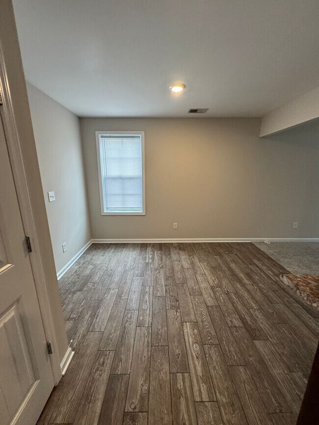 Foto del edificio - Charming 3 bed 2 bath home in Smyrna near I24 and I840